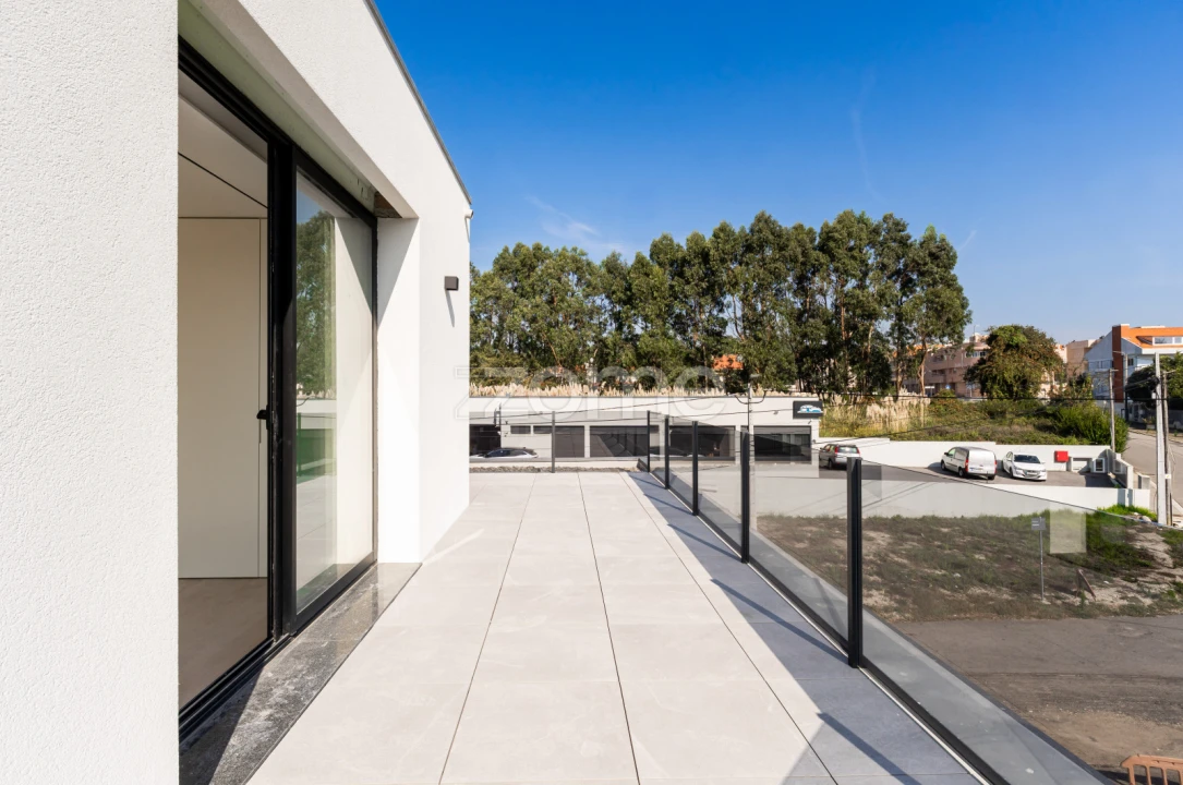 Moradia T5 para Venda em Madalena Foto 27