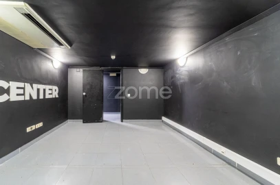 Negócio para Venda em Alvalade