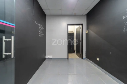 Negócio para Venda em Alvalade