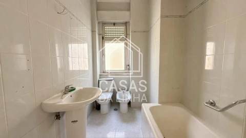 Apartamento T6 para Venda em Avenidas Novas