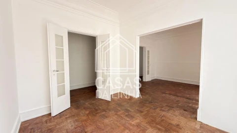 Apartamento T6 para Venda em Avenidas Novas