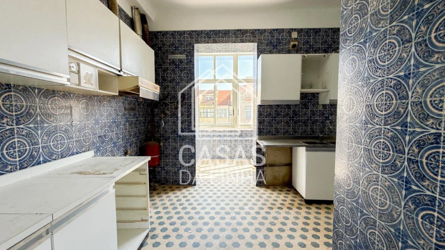 Apartamento T6 para Venda em Avenidas Novas Foto 3