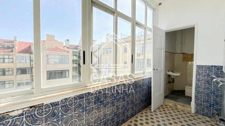 Apartamento T6 para Venda em Avenidas Novas Foto 30