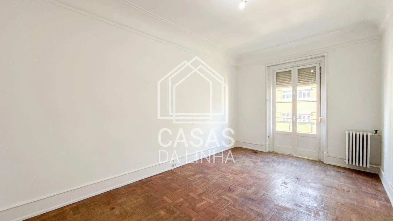 Apartamento T6 para Venda em Avenidas Novas Foto 11