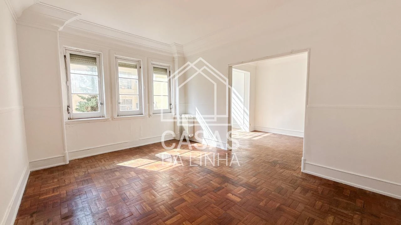 Apartamento T6 para Venda em Avenidas Novas Foto 1