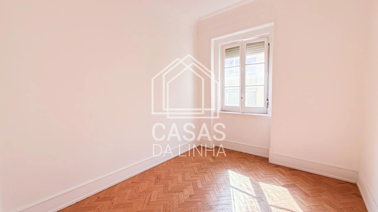 Apartamento T6 para Venda em Avenidas Novas Foto 24