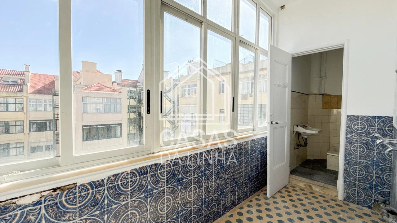 Apartamento T6 para Venda em Avenidas Novas Foto 30