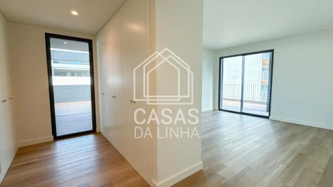 Apartamento T4 para Venda em Algés, Linda-A-Velha e Cruz Quebrada-Dafundo