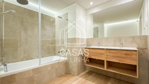 Apartamento T4 para Venda em Algés, Linda-A-Velha e Cruz Quebrada-Dafundo