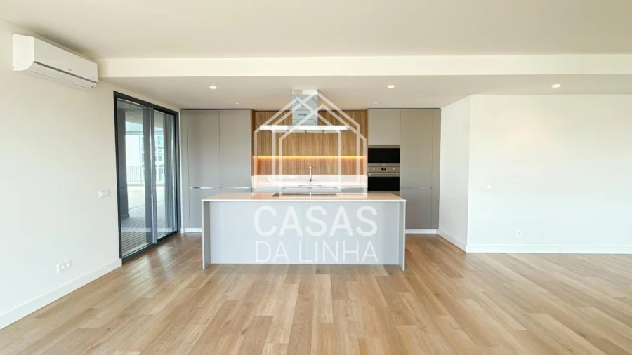 Apartamento T4 para Venda em Algés, Linda-A-Velha e Cruz Quebrada-Dafundo Foto 2
