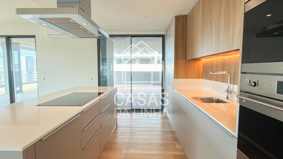 Apartamento T4 para Venda em Algés, Linda-A-Velha e Cruz Quebrada-Dafundo Foto 7
