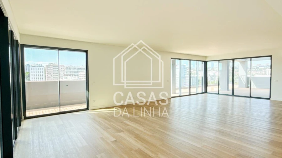 Apartamento T4 para Venda em Algés, Linda-A-Velha e Cruz Quebrada-Dafundo Foto 10