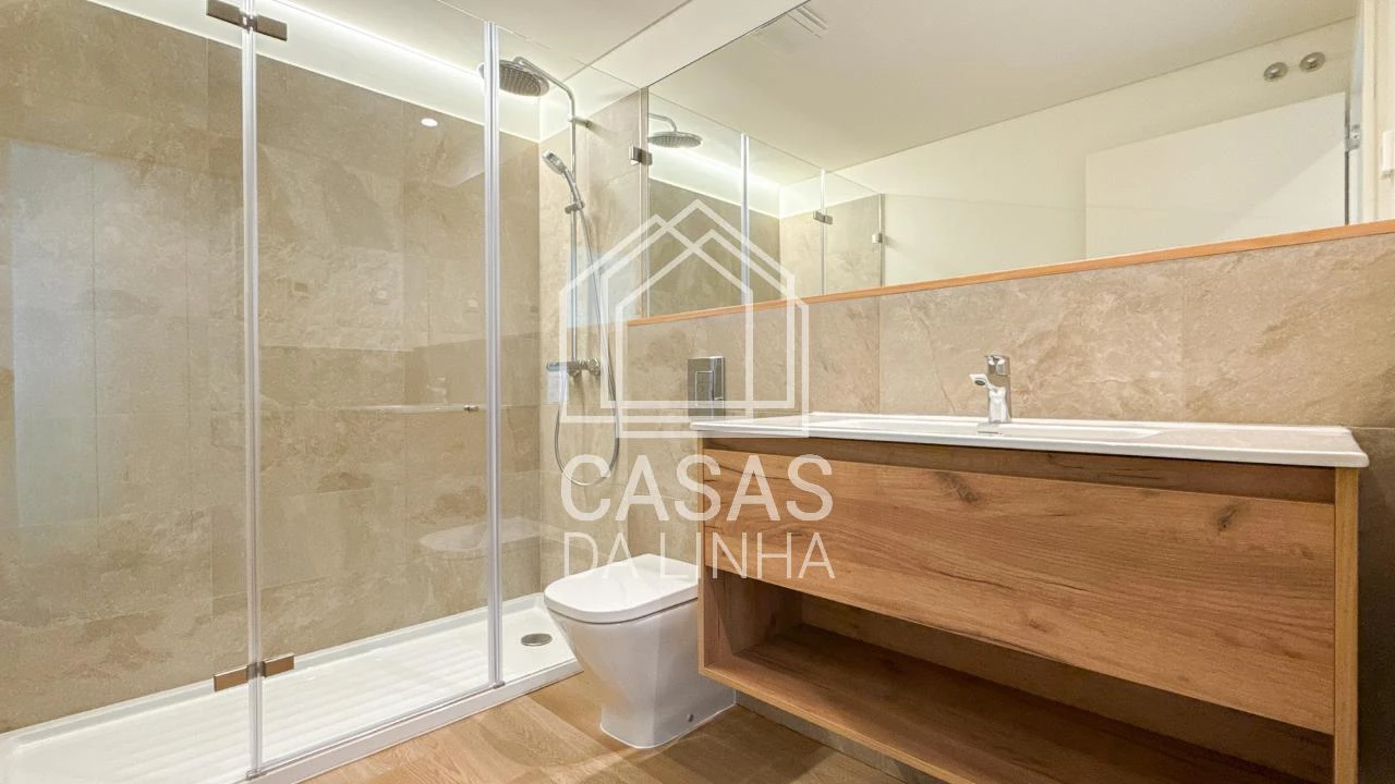 Apartamento T4 para Venda em Algés, Linda-A-Velha e Cruz Quebrada-Dafundo Foto 16