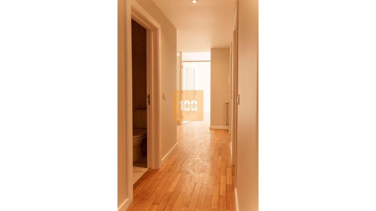 Apartamento T4 para Venda em Ramalde Foto 25