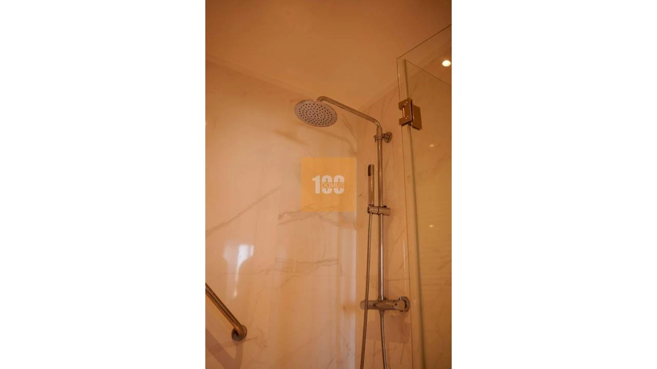 Apartamento T4 para Venda em Ramalde Foto 27