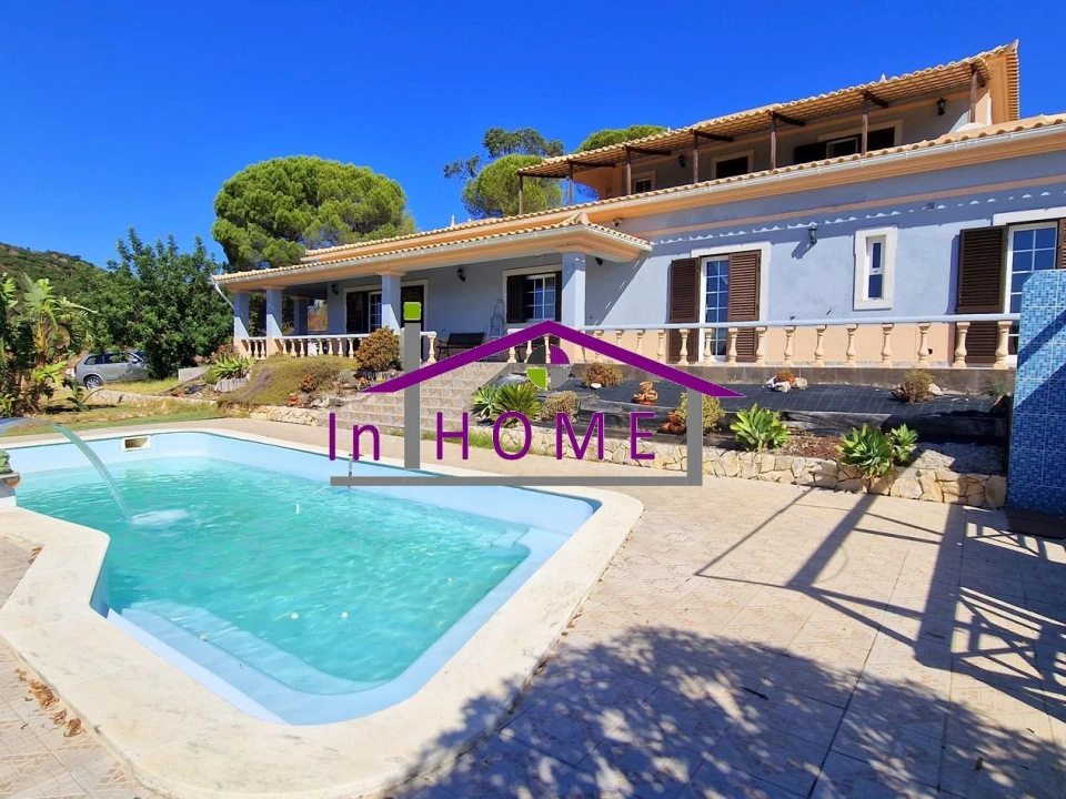 Moradia T5 para Venda em Salir Foto 1