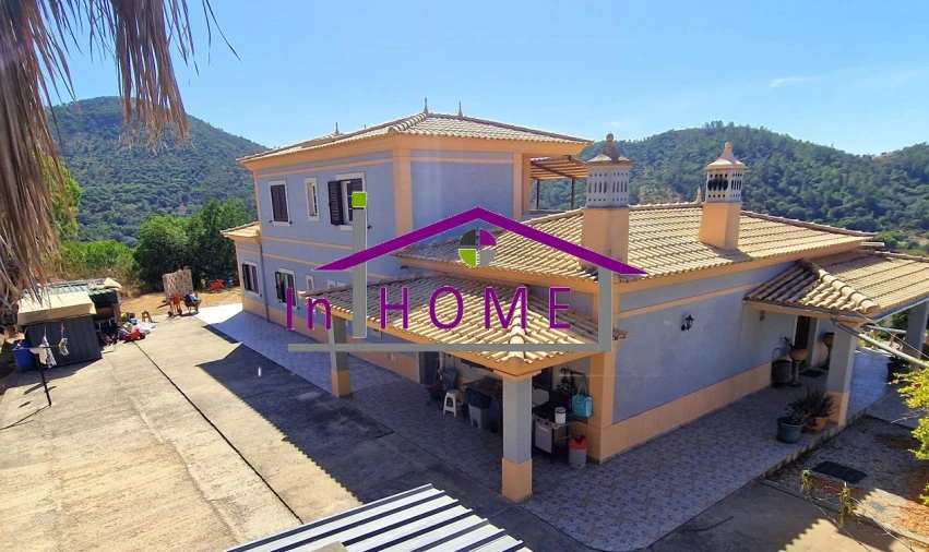 Moradia T5 para Venda em Salir Foto 32