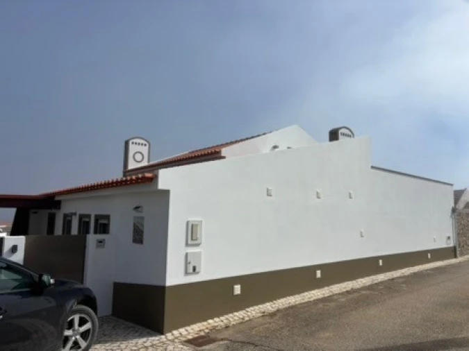 Moradia T3 para Venda em Tornada e Salir do Porto Foto 3