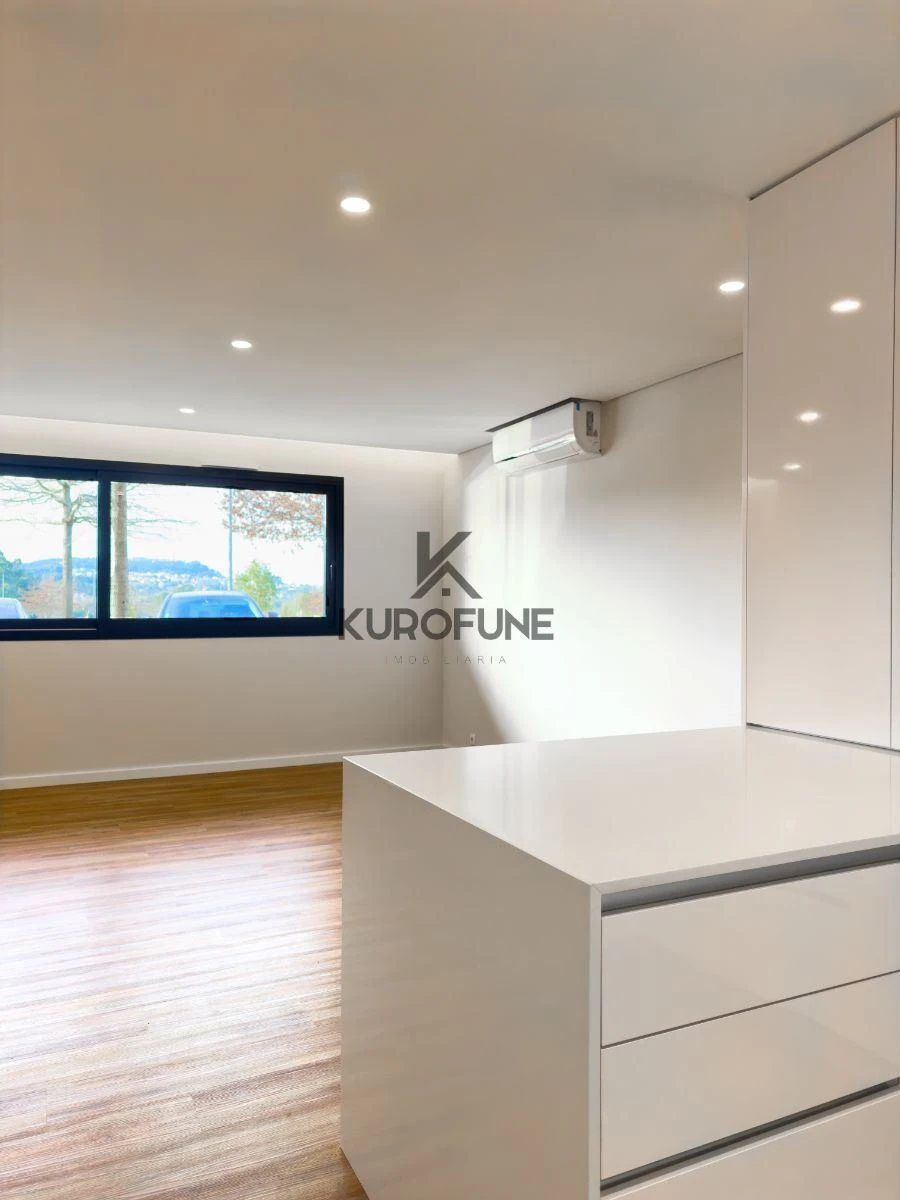 Apartamento T3 para Venda em Avintes Foto 3