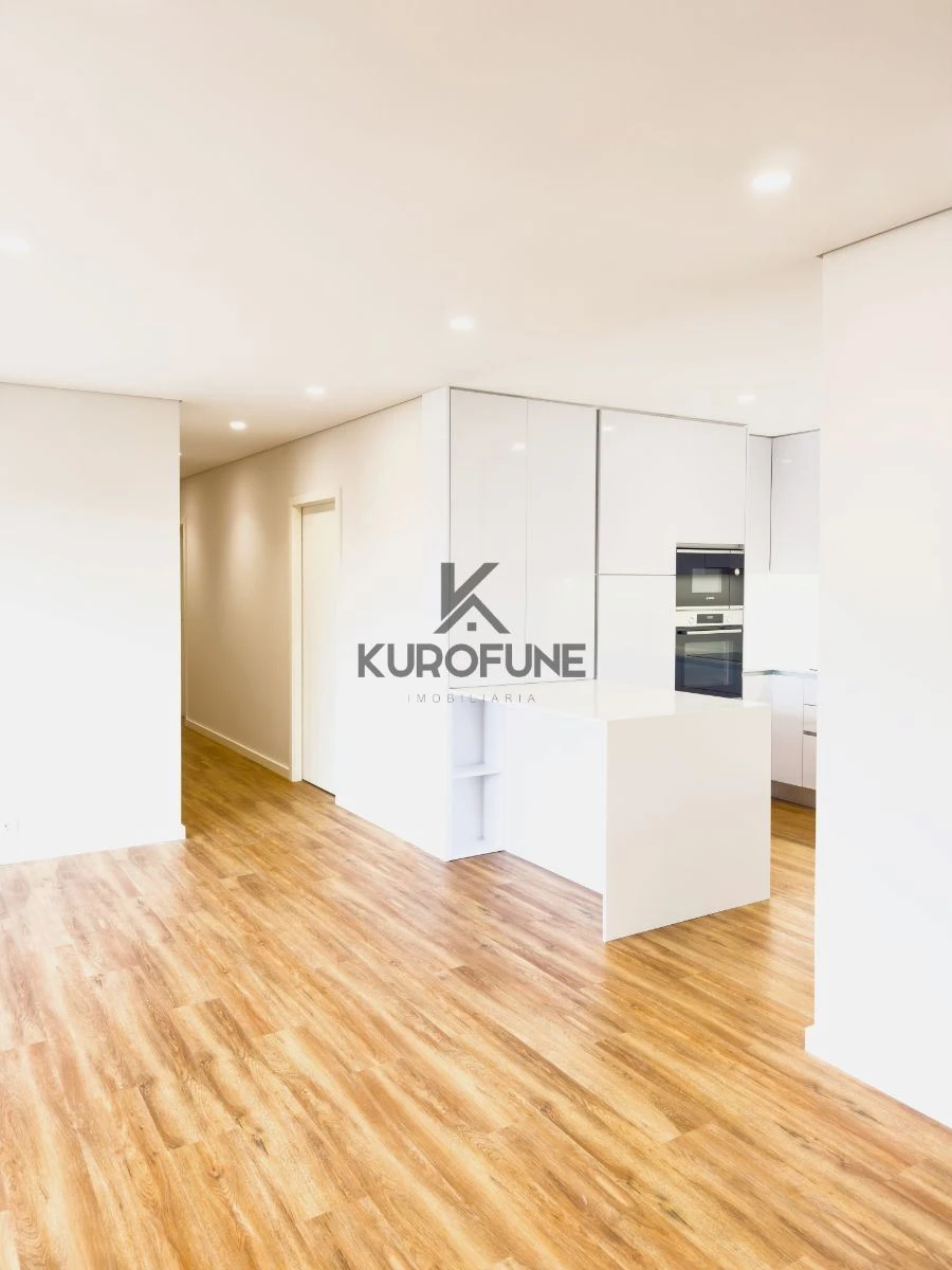 Apartamento T3 para Venda em Avintes Foto 2