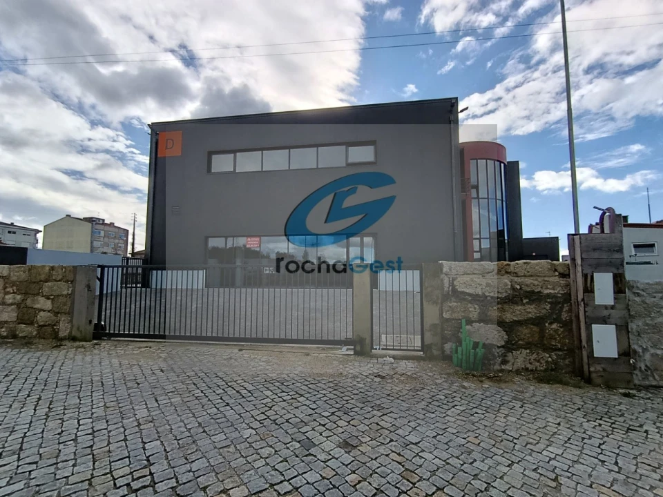 Escritório para Arrendamento em Vila Nova da Telha Foto 2