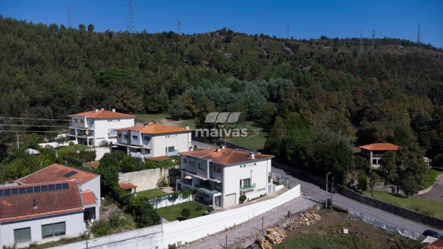 Moradia T4 para Venda em Este (São Pedro e São Mamede) Foto 32