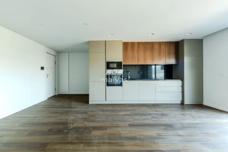 Apartamento T3 para Venda em Ferreiros e Gondizalves Foto 4