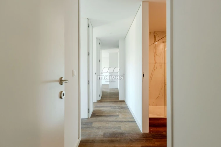 Apartamento T3 para Venda em Ferreiros e Gondizalves Foto 10