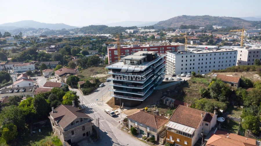 Apartamento T3 para Venda em Ferreiros e Gondizalves Foto 14