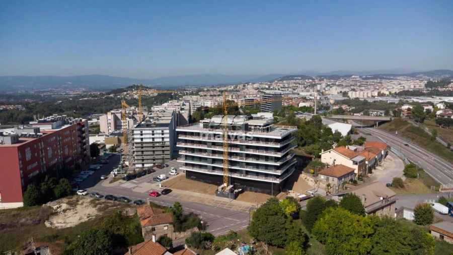 Apartamento T3 para Venda em Ferreiros e Gondizalves Foto 15