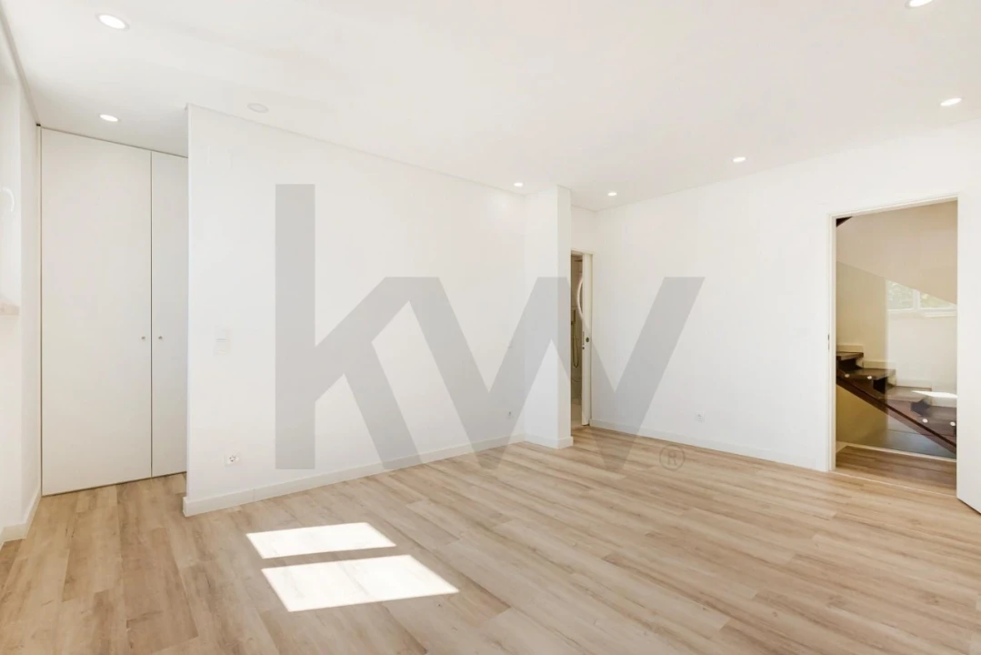 Moradia T4 para Venda em Alfragide Foto 19