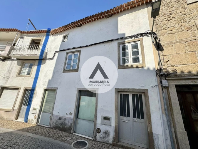 Moradia T4 para Venda em Alcains