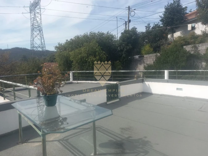 Moradia T3 para Venda em Aguiar de Sousa Foto 16