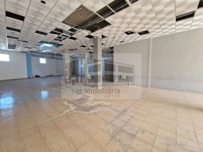 Loja para Venda em Setubal (São Sebastião) Foto 5