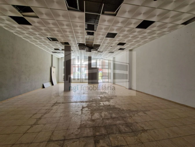 Loja para Venda em Setubal (São Sebastião) Foto 4