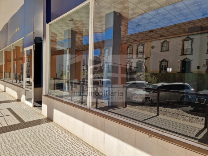 Loja para Venda em Setubal (São Sebastião) Foto 21