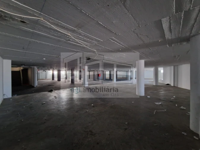 Loja para Venda em Setubal (São Sebastião) Foto 9