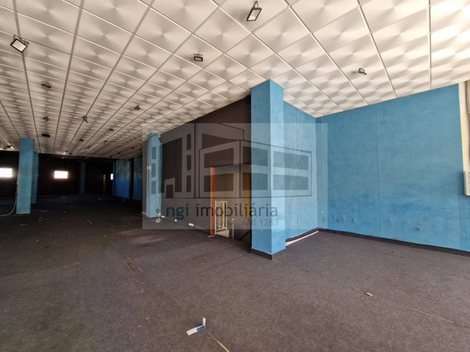 Loja para Venda em Setubal (São Sebastião) Foto 22