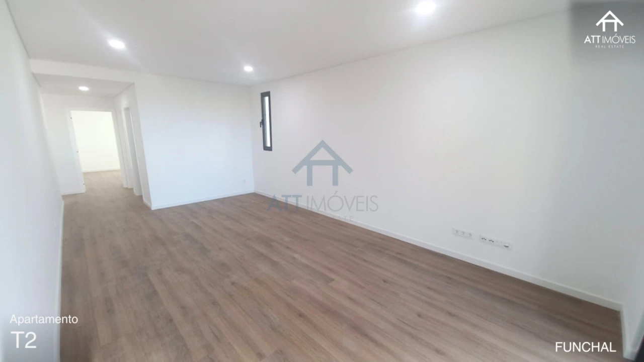 Apartamento T2 para Venda em São Martinho Foto 1