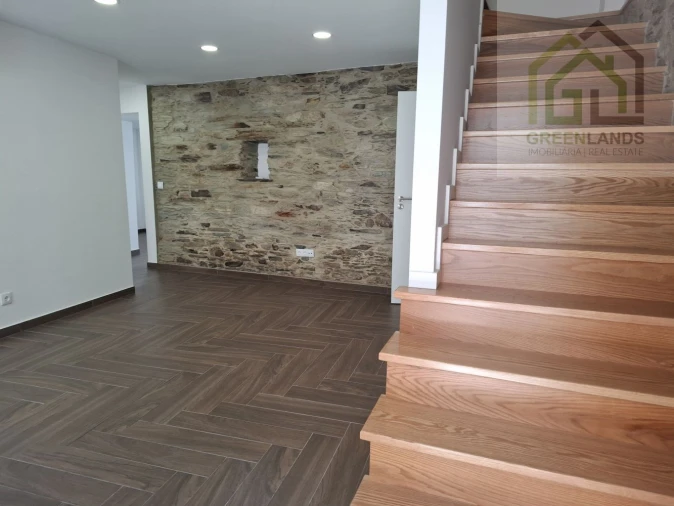 Moradia T4 para Venda em Côja e Barril de Alva Foto 2