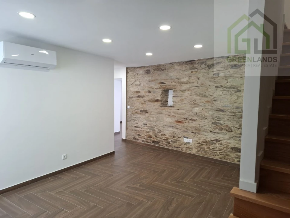 Moradia T4 para Venda em Côja e Barril de Alva Foto 1