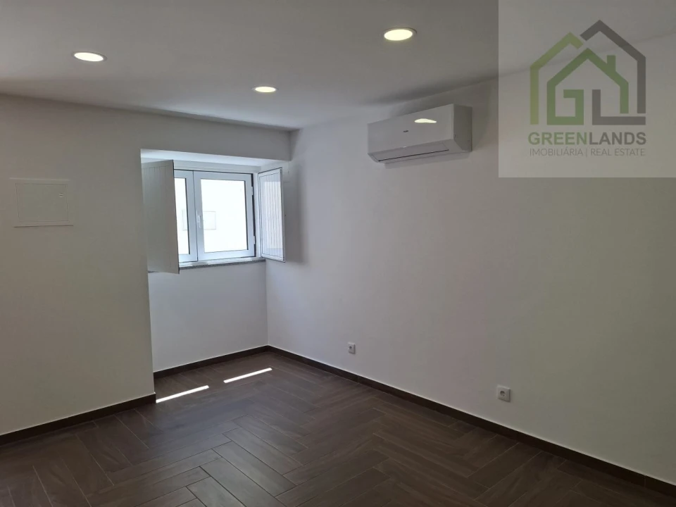 Moradia T4 para Venda em Côja e Barril de Alva Foto 4