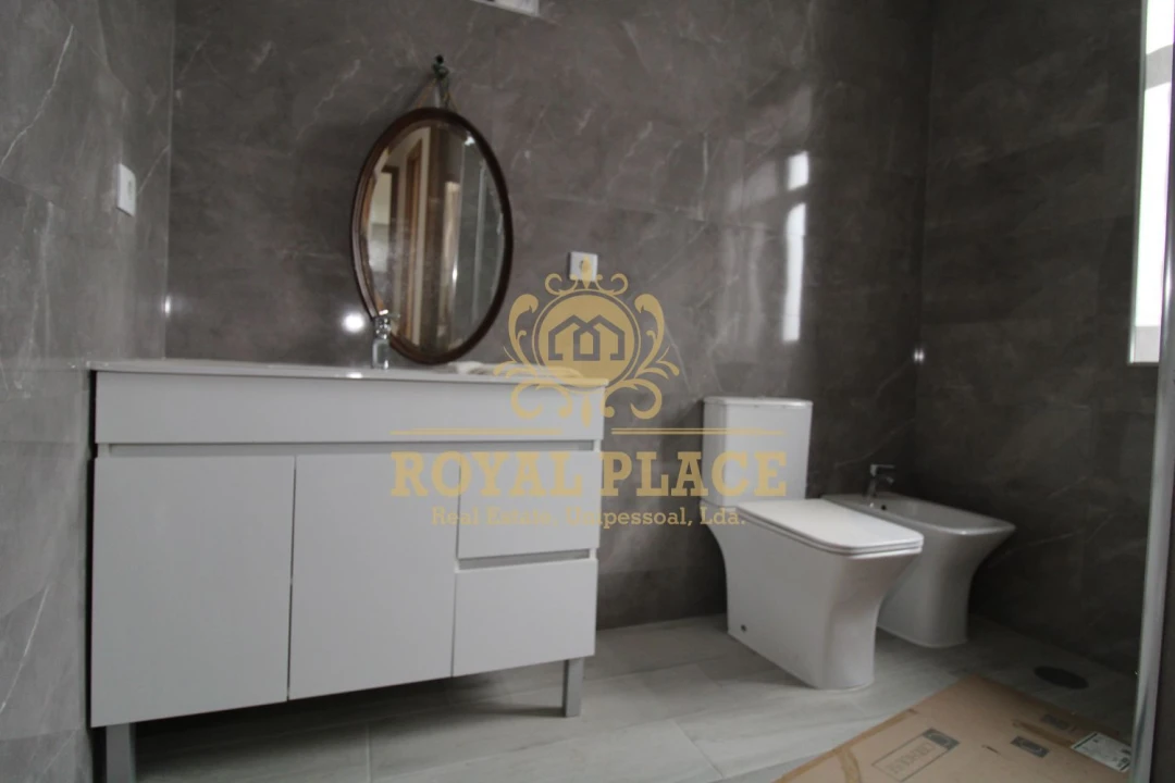 Moradia T2 para Venda em Santa Maria de Lamas Foto 22