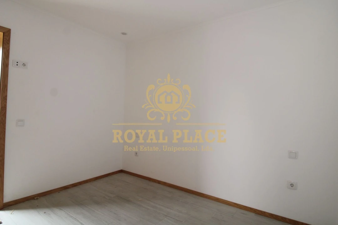 Moradia T2 para Venda em Santa Maria de Lamas Foto 19