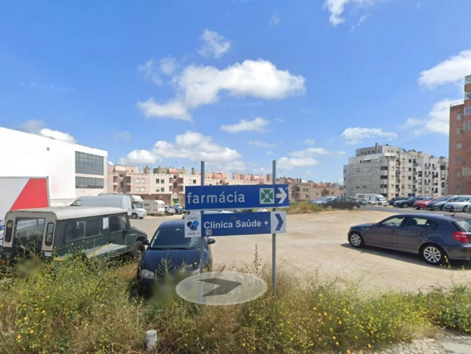 Apartamento T3 para Venda em Rio de Mouro Foto 12