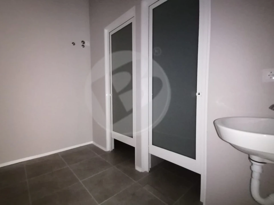 Armazém para Venda em Aver-O-Mar, Amorim e Terroso Foto 8