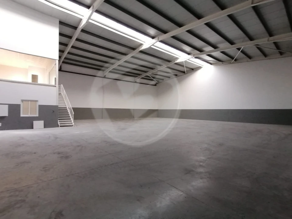 Armazém para Venda em Aver-O-Mar, Amorim e Terroso Foto 24