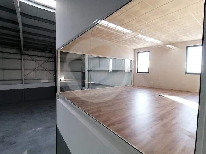 Armazém para Venda em Aver-O-Mar, Amorim e Terroso Foto 6