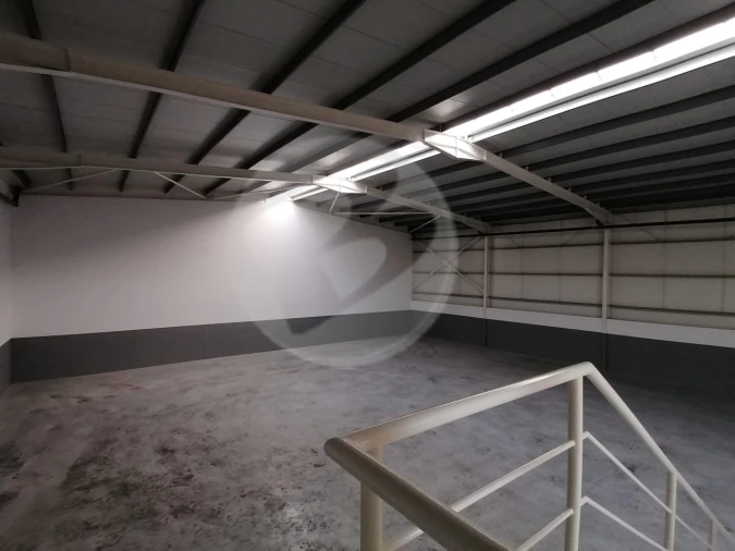 Armazém para Venda em Aver-O-Mar, Amorim e Terroso Foto 15