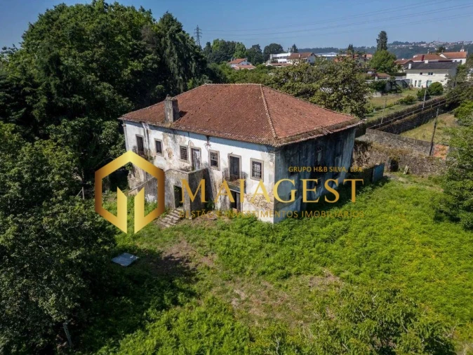 Moradia T10 para Venda em Vila de Cucujães Foto 3